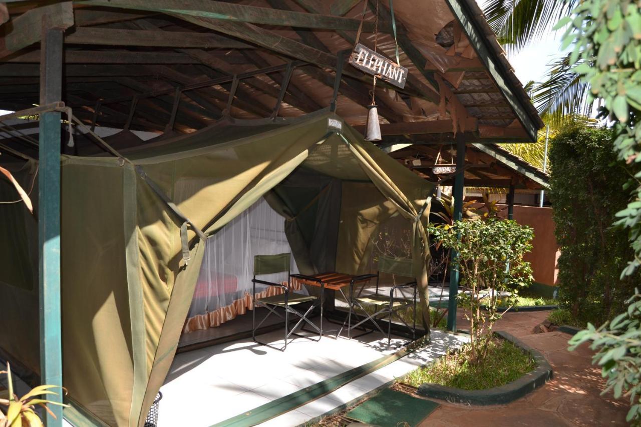 Impala Safari Lodge Voi Exterior photo