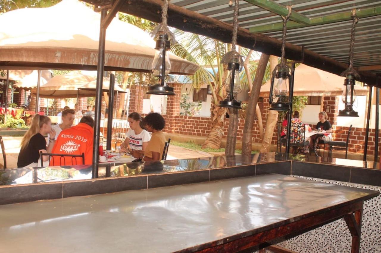 Impala Safari Lodge Voi Exterior photo